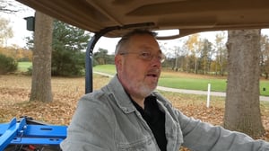 in de golfcar op locatie in de golfcar op locatie
